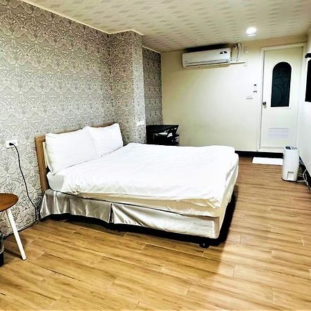 דירות טאינאן Shining House מראה חיצוני תמונה