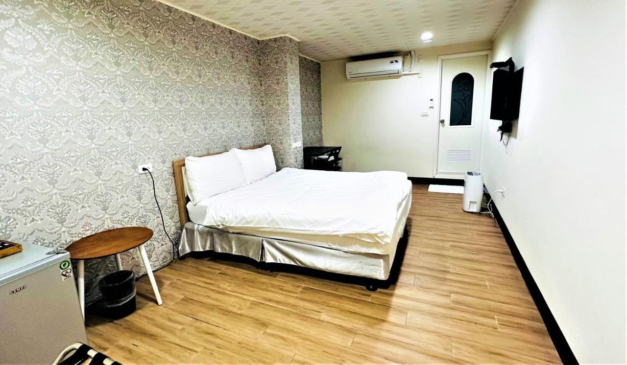 דירות טאינאן Shining House מראה חיצוני תמונה